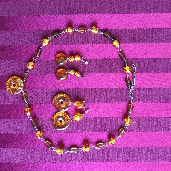 Amber Beads Necklace set - Picture 6 of 7